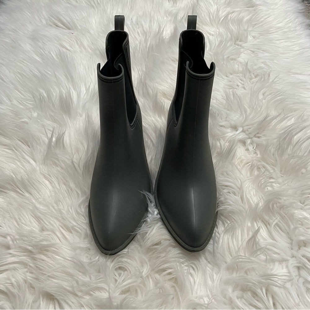 Urban Outfitters rain boots - Picture 3 of 8